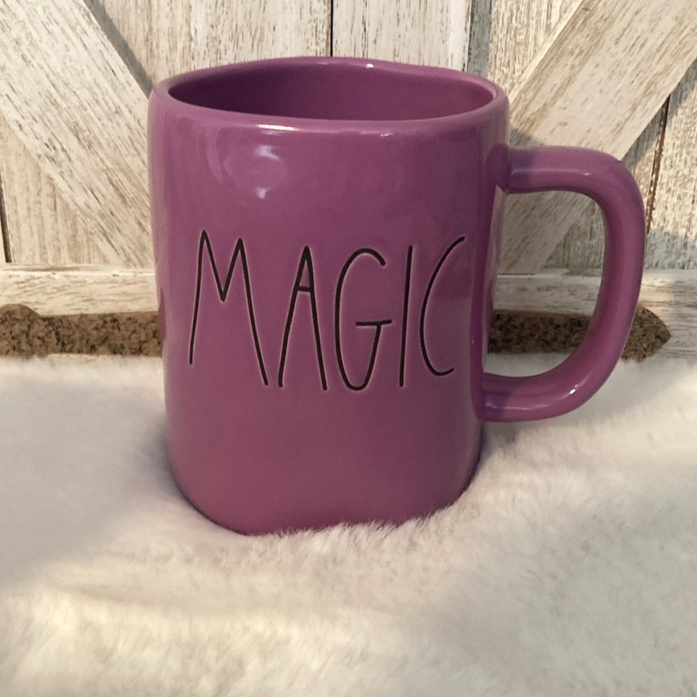 Rae Dunn Magic Mug